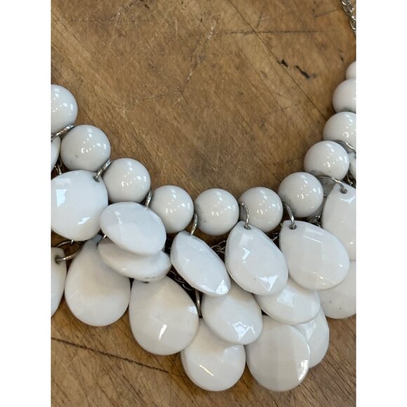 White Teardrop Bead Statement Necklace With Silver Chain - Picture 6 of 8